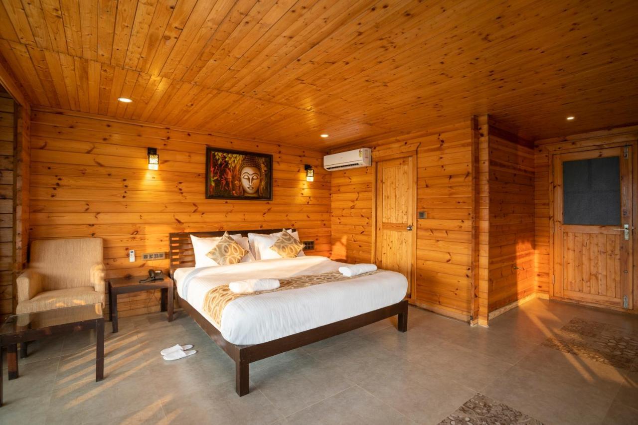Premium Cottage - 15% Discount on Food & Non-Alcoholic Beverages,945808870:JPEG