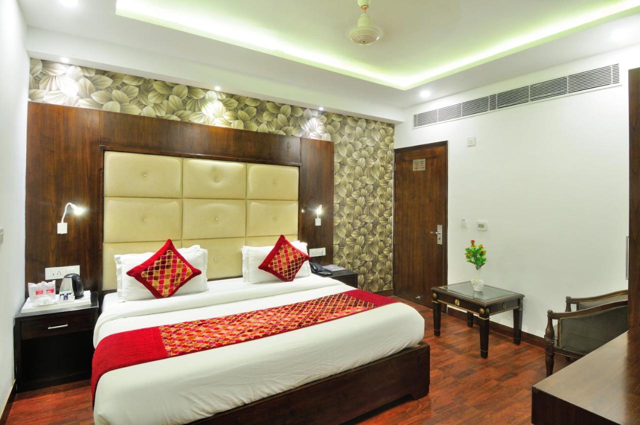 Superior Deluxe Double or Twin Room