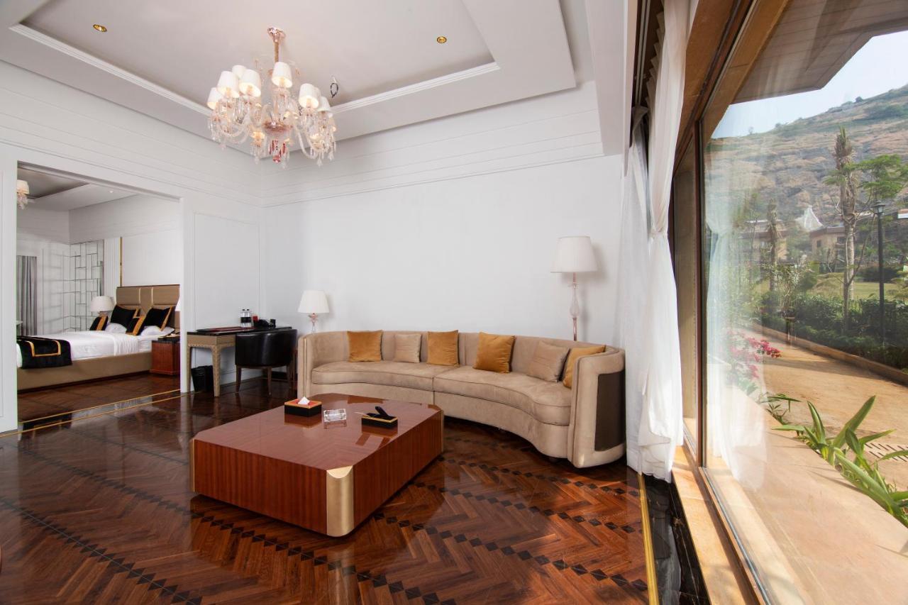 Garden Villa Suite Jacuzzi Complimentary access to the Indoor Gaming Zone at Della Adventure Park
