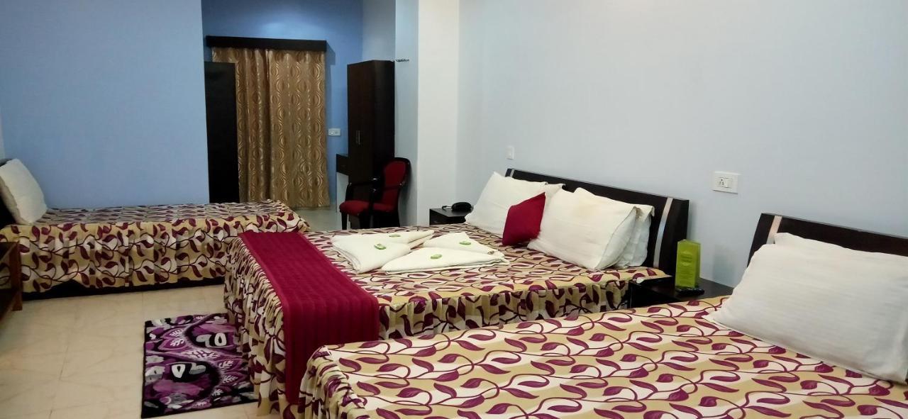 Deluxe Family Room