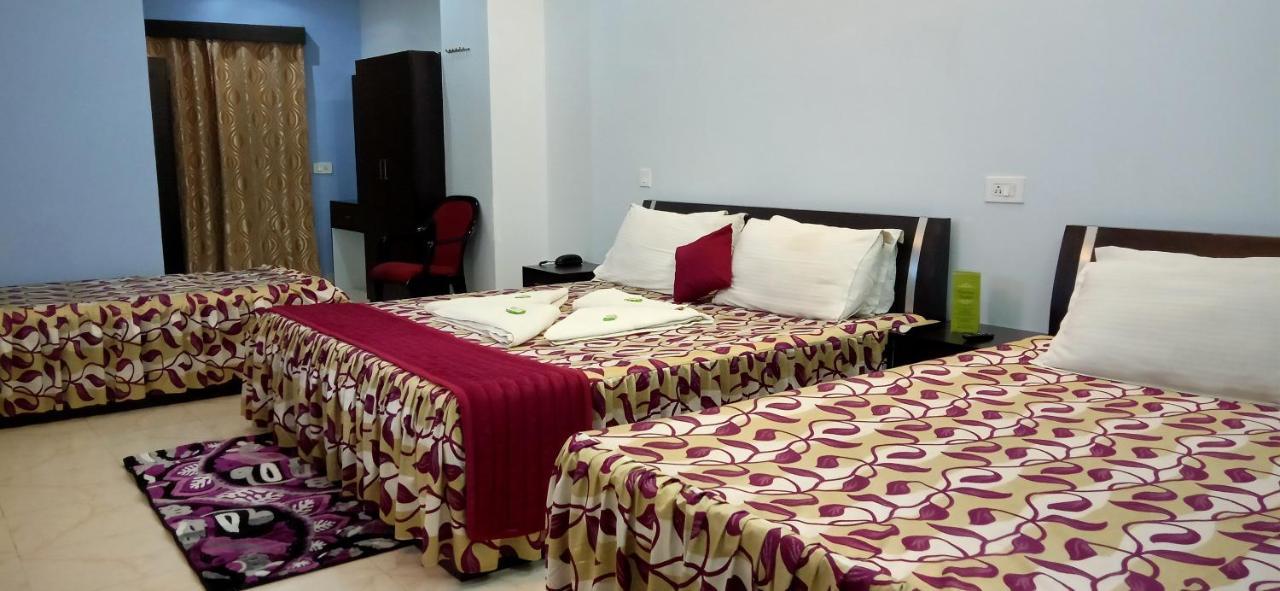 Deluxe Family Room
