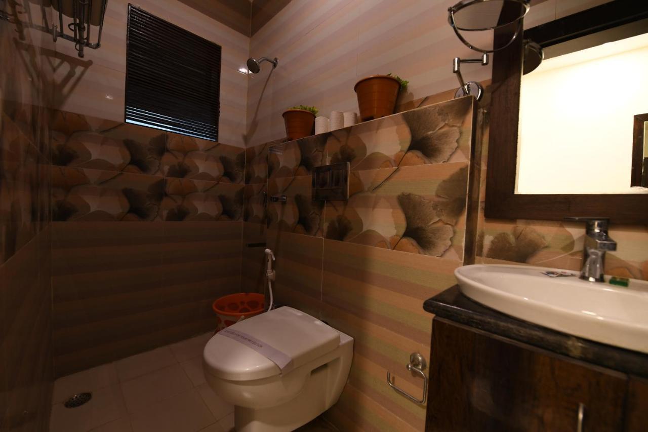 Single Room,983474497:JPEG