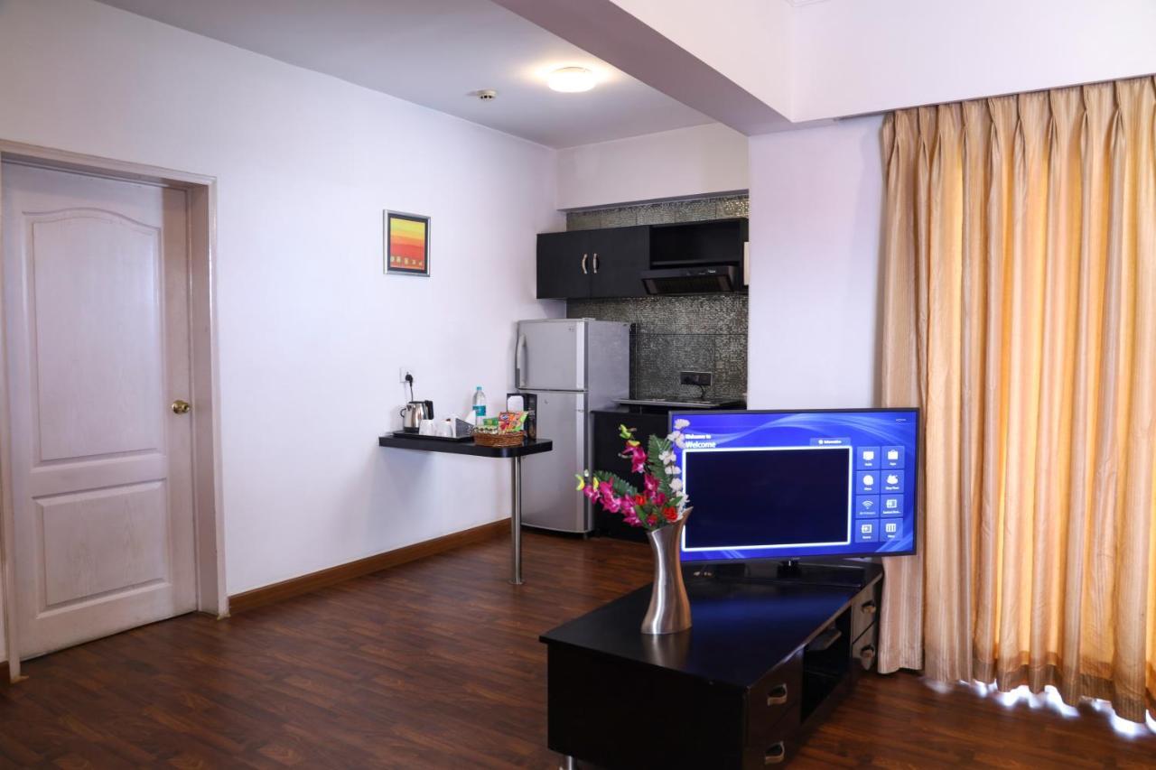 Deluxe Suite with 15% Discount on Food & Beverages,990808951:JPEG
