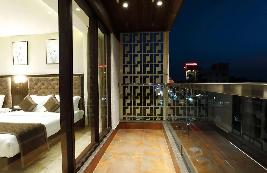 Tresca A Luxury Hotel-1