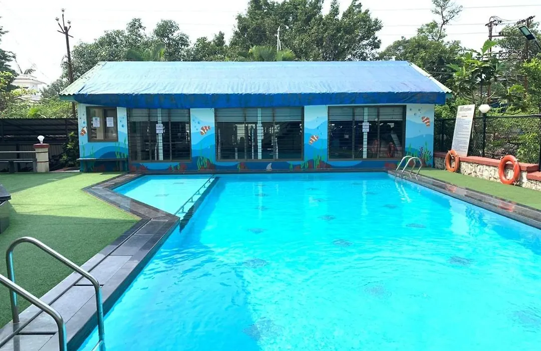Honeybee Resort-1