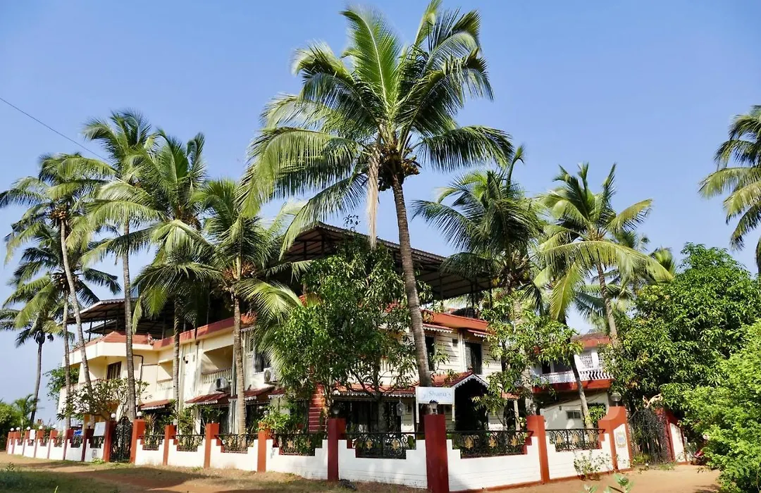 Shanu'S Seaside Inn - A Family-Run Guesthouse Just 100 Metres From Candolim Beach-1