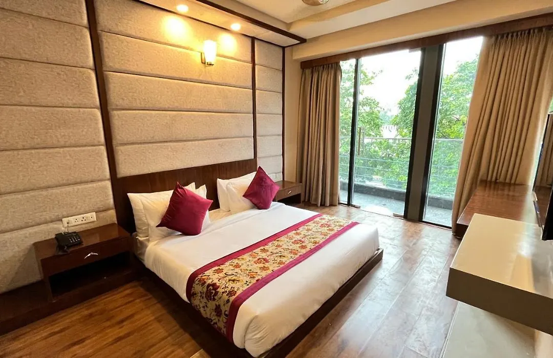 Ip Royal New Delhi By Qotel - A Luxury Hotel Near Yamuna Sports Complex-1