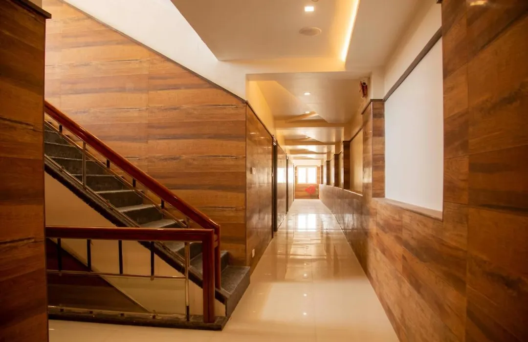 Sri Balaji Grand Hotel-1