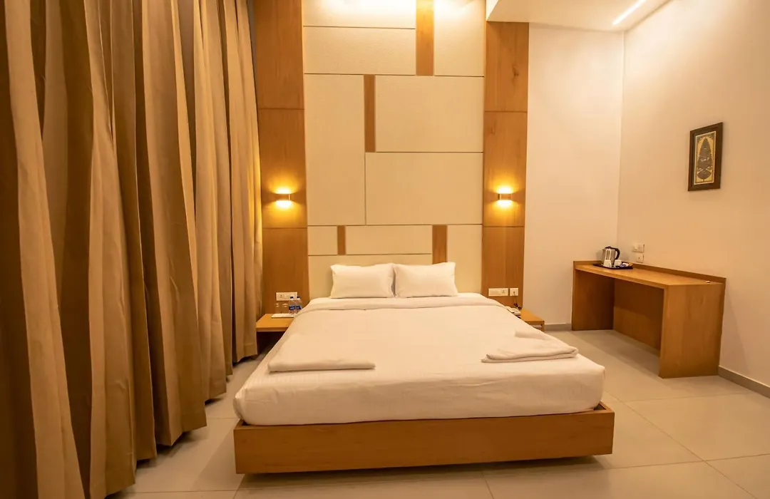 Rathna Residency - Near Us Consulate-1