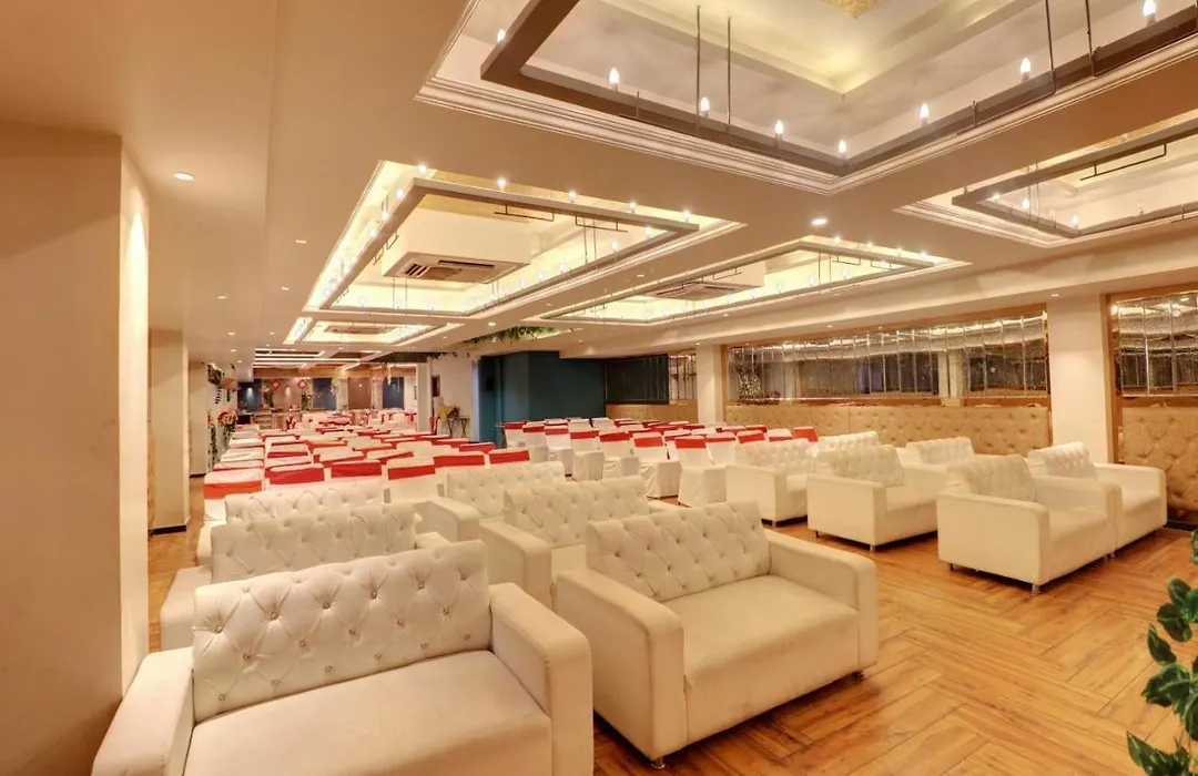 Hotel Mystic Falls-1
