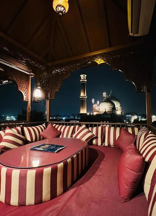 Hotel Aiwan-E-Shahi-1