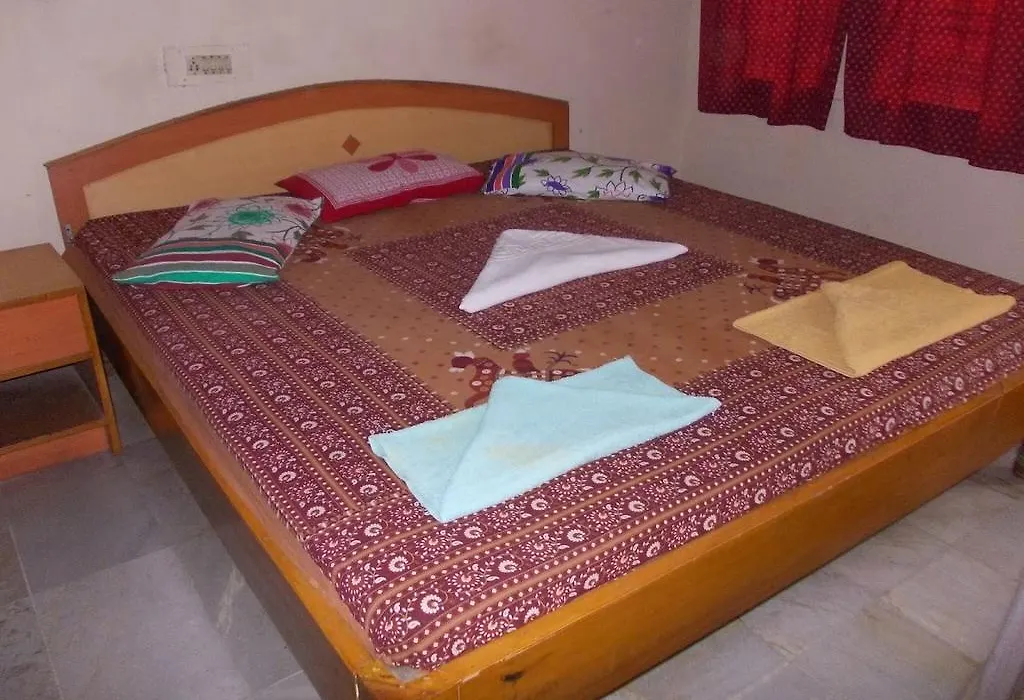 Rishaan Guest House-1