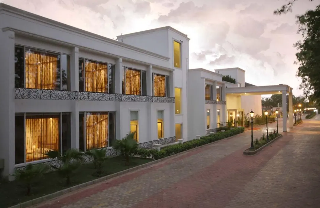 Fairley'S Hotels & Resorts-1