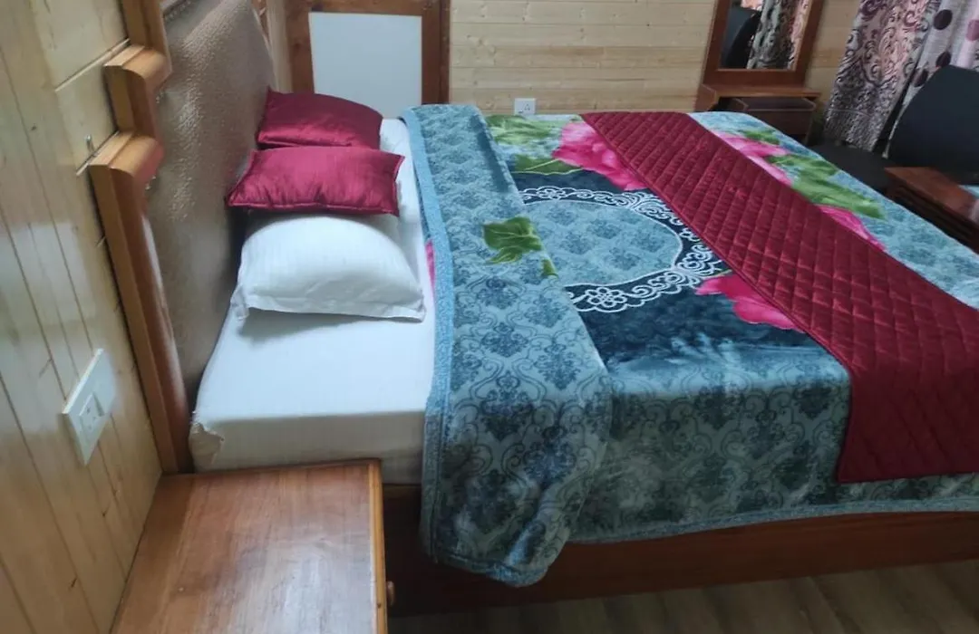 New Manali Villa, Manali-1