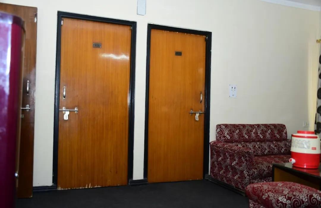Hotel Dolphin-1