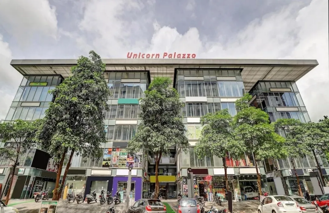 Hotel Unicorn, Surat-1