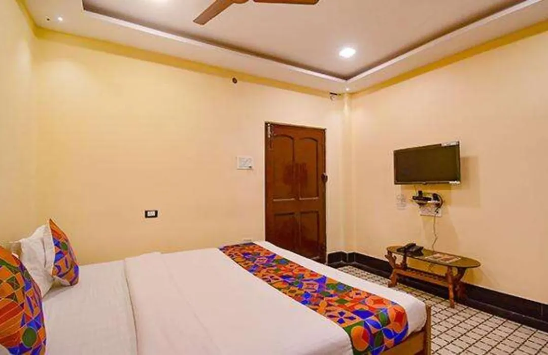 Fabhotel Golden Imperial-1