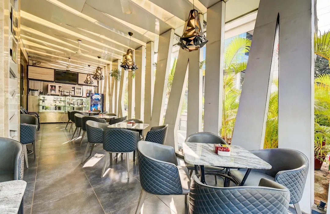 The Ssk Solitaire Hotel & Banquets-1