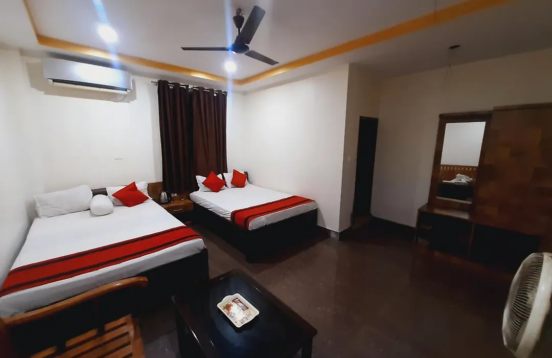 Hotel Knight Inn Airport-1