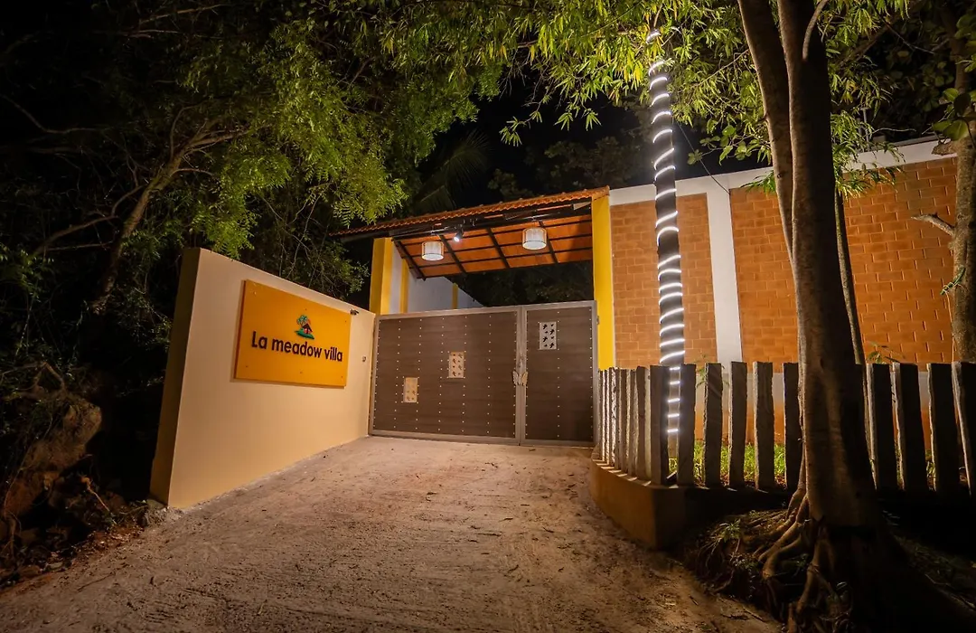 La Meadow Villa With Swimming Pool-1