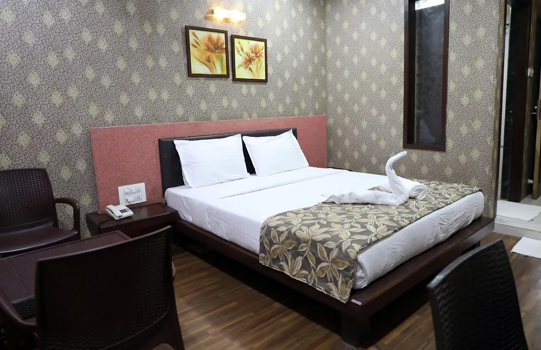 Hotel Pearls-1