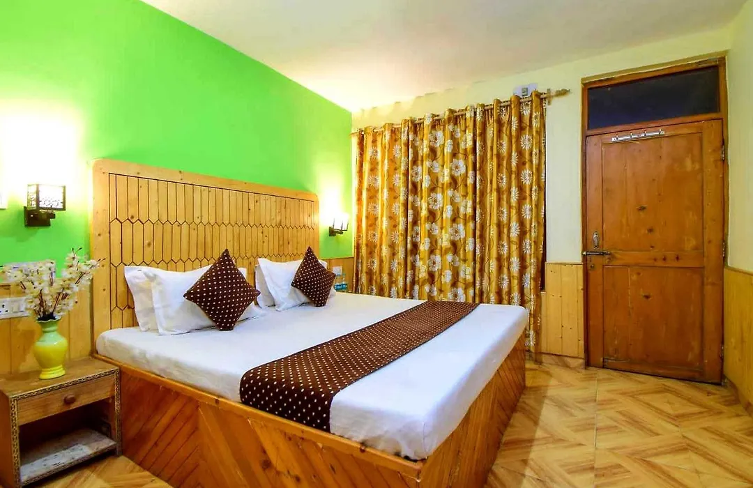 Oyo Flagship 82405 Cochin Villa-1