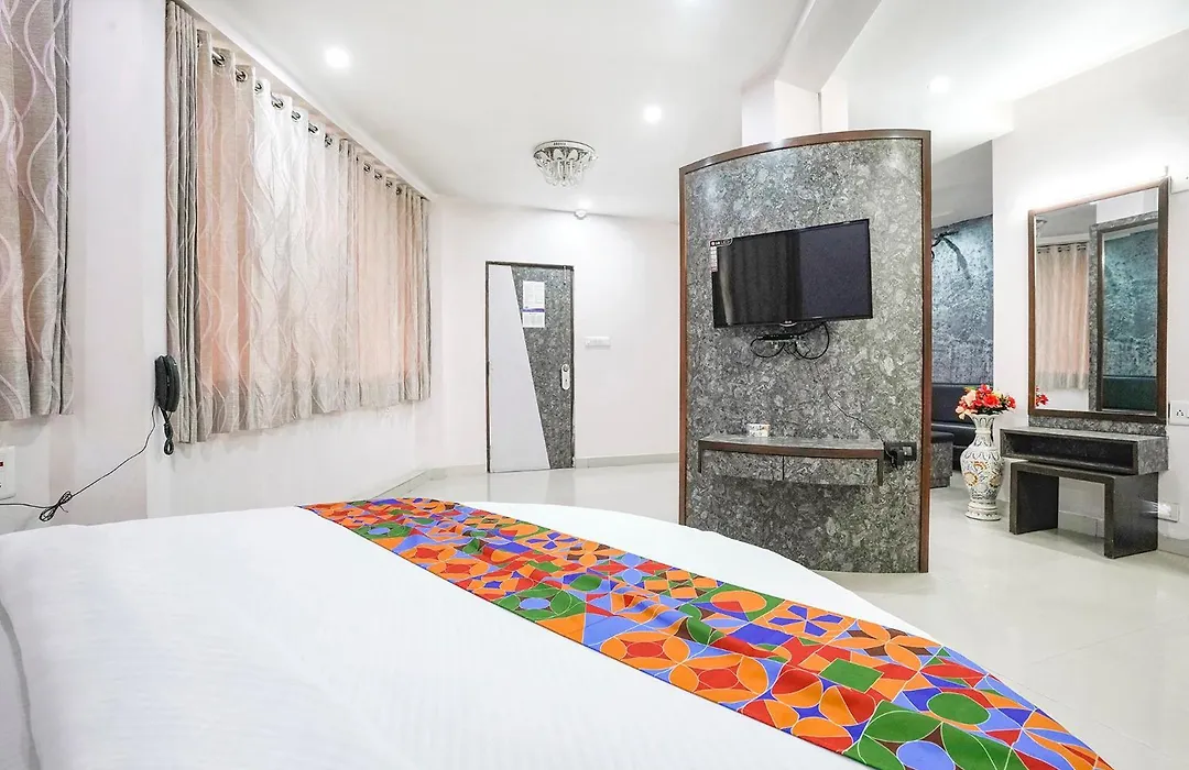 Fabhotel Skylon, Near Mahatma Mandir-1