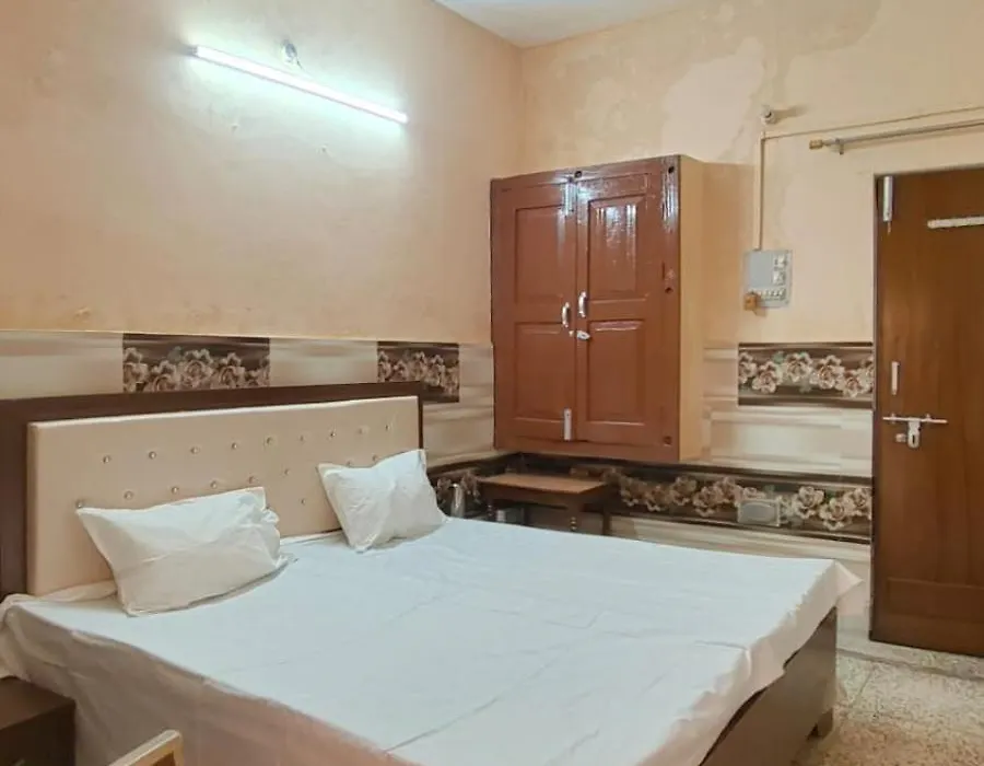 Shree Narayan Home Stay-1