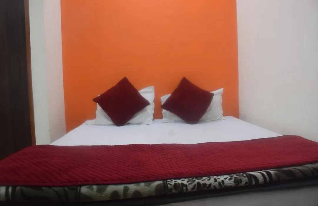 Hotel Thakur Ji-1