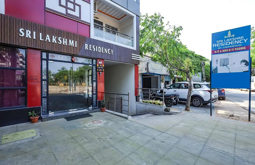 Fabexpress Sri Lakshmi Residency - Nr Tirupati Railway Station-1