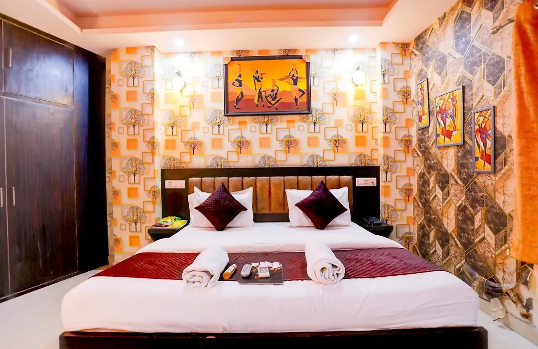 Hotel Global Stay Near Delhi Airport-1