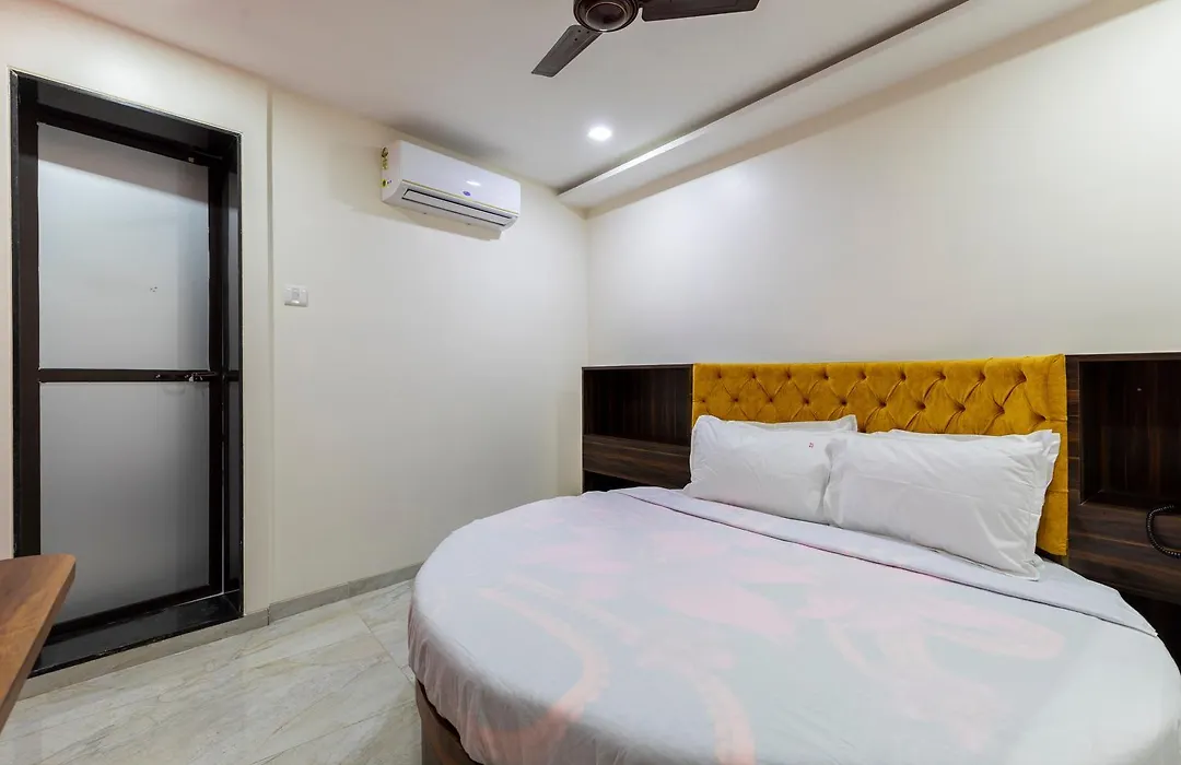 Hotel Samrat Palace-1