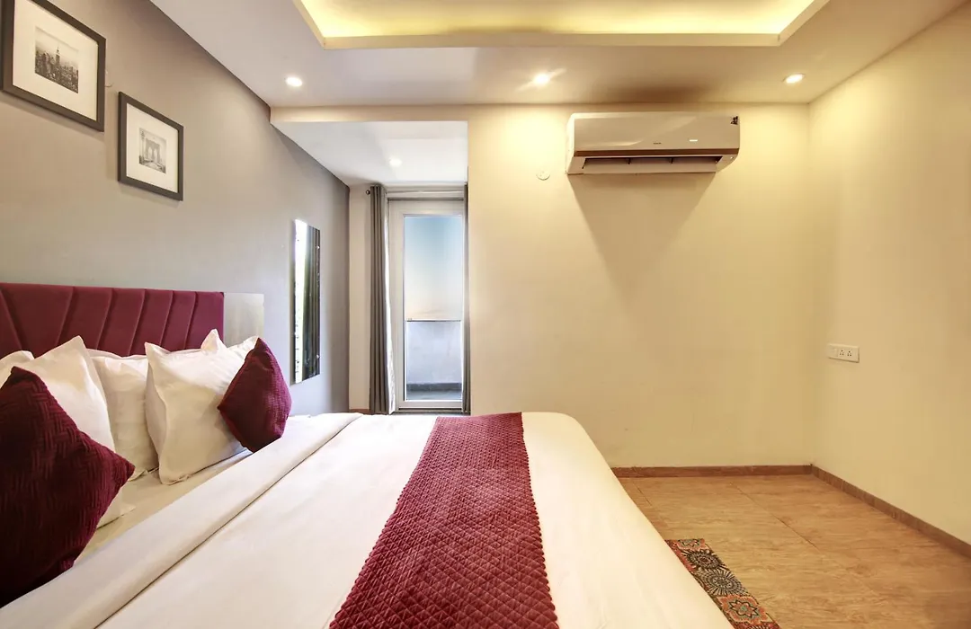 Saltstayz Select - Huda City Center-1