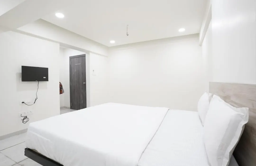 Hotel Bhakti Inn-1