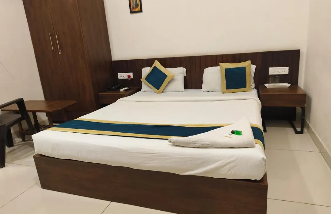 Topdealhotel Sheesh Mahal-1