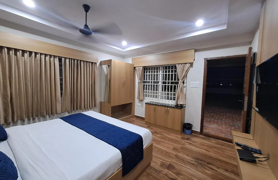 Sky Inn-1