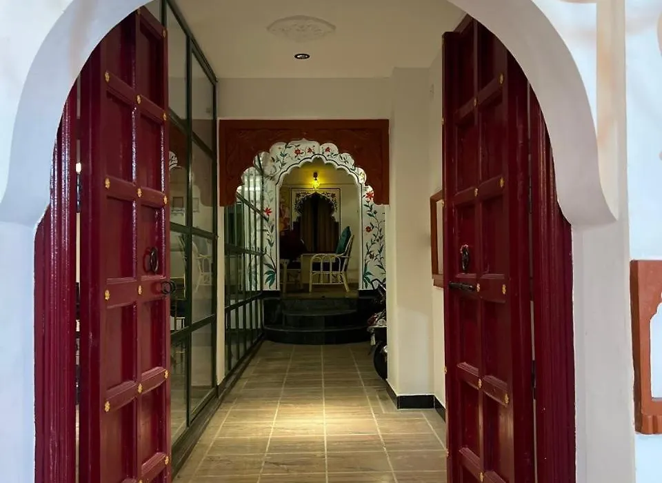 Hari Niwas Guest House-1