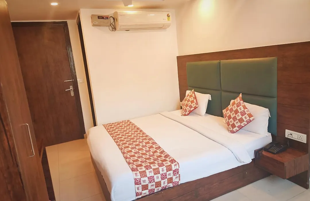 Hotel De Tark A Family Hotel Near Igi Airport Delhi-1