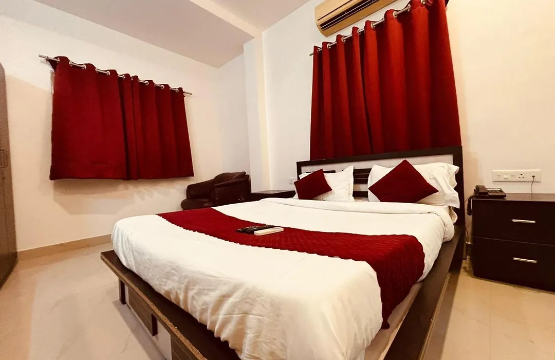 Silver Key Suites-1