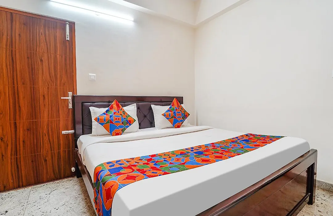 Fabhotel Sv Home Stay - Nr A2Z Exotic Park-1