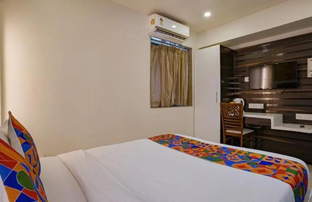Fabhotel Veera Residency - Nr Airport-1