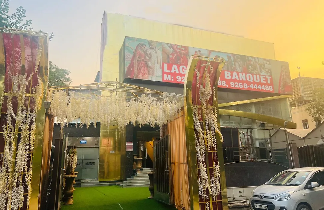 Hotel Lagoona And Banquet Hall Near D Mall , Pacific Mall Nsp Pitampura-1