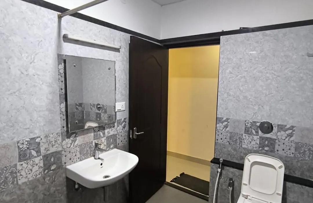Hotel Pbs Grand-1