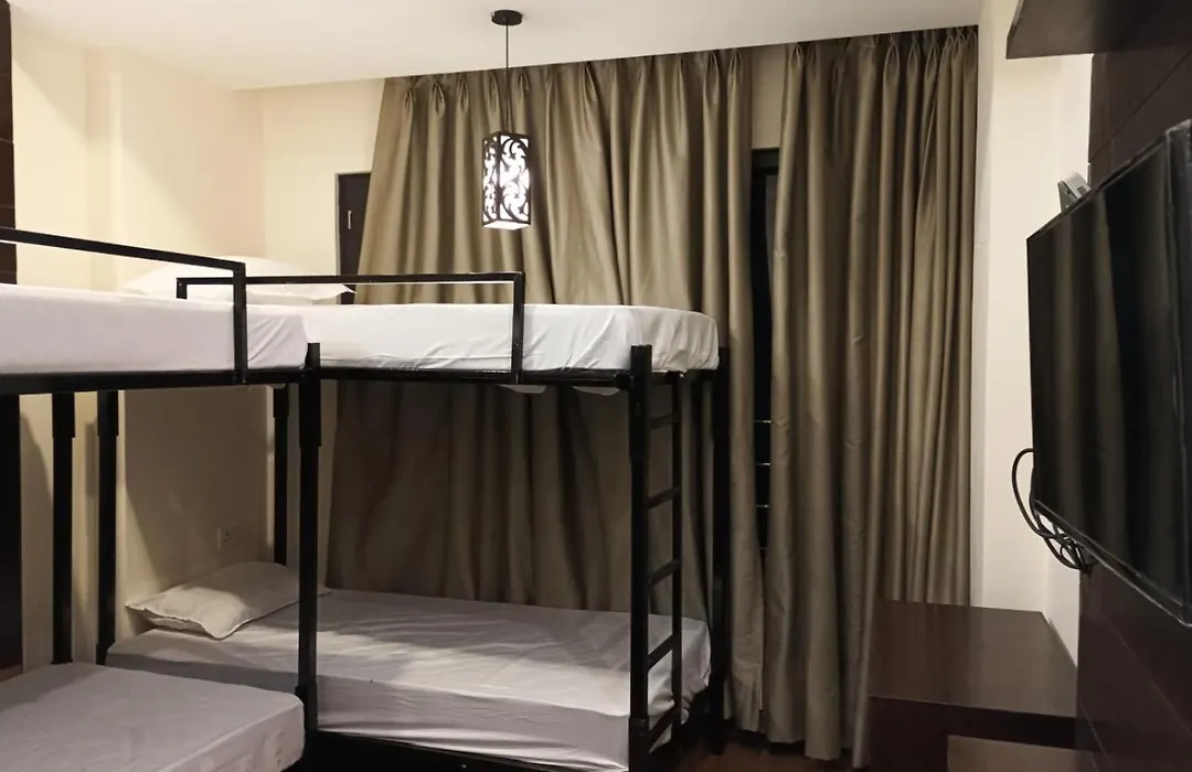 The Bunkk Inn Hotel & Restaurant-1