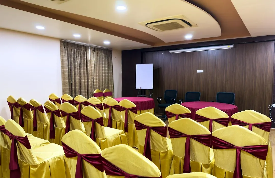 Hotel Royal Palm - A Budget Hotel In Udaipur-1
