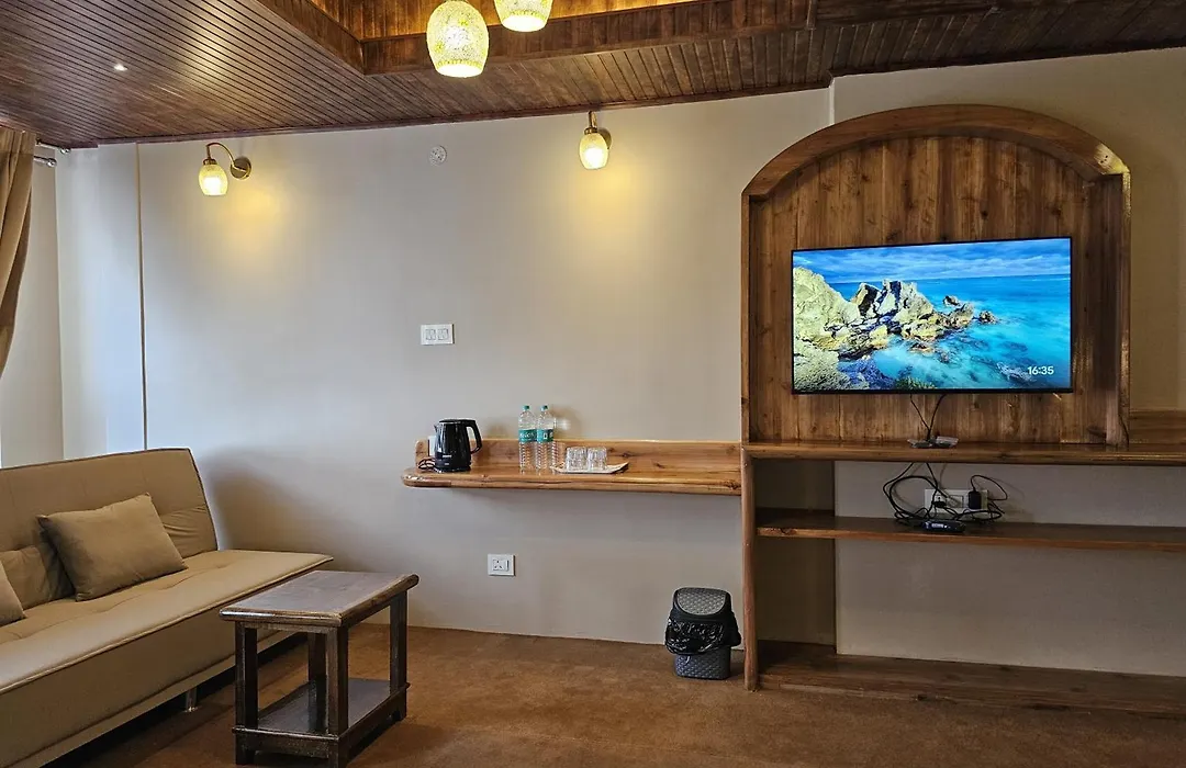 Hotel Golden Orchid-1