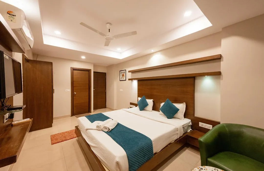 Regalia Inn &Suites-1