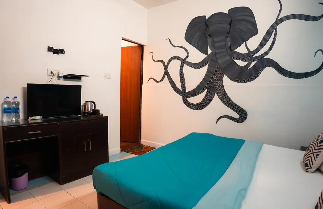 Joey'S Hostel Agra - 200M From Taj Mahal-1