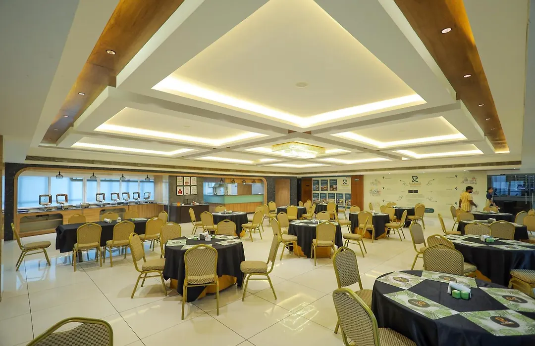 Royal Plaza Suites By Rak Rooms, Mangaluru-1