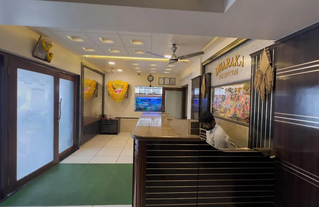 Hotel Dwaraka-1